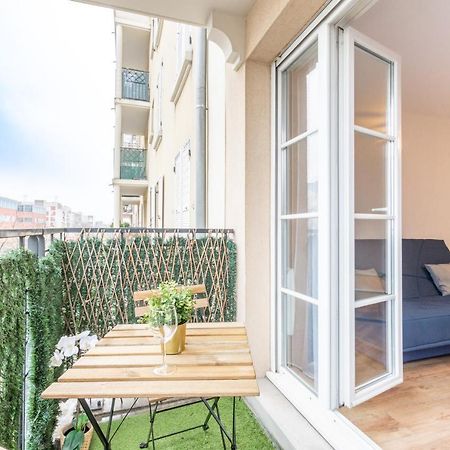 Mindset For 7 - Fairytale Factory Apartment Bussy-Saint-Georges Luaran gambar