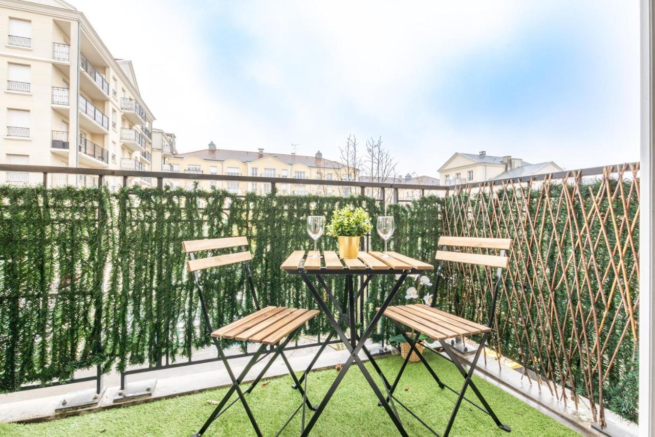 Mindset For 7 - Fairytale Factory Apartment Bussy-Saint-Georges Luaran gambar