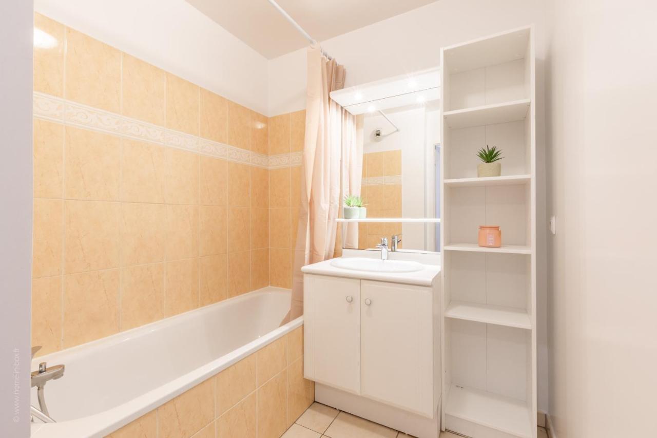 Mindset For 7 - Fairytale Factory Apartment Bussy-Saint-Georges Luaran gambar