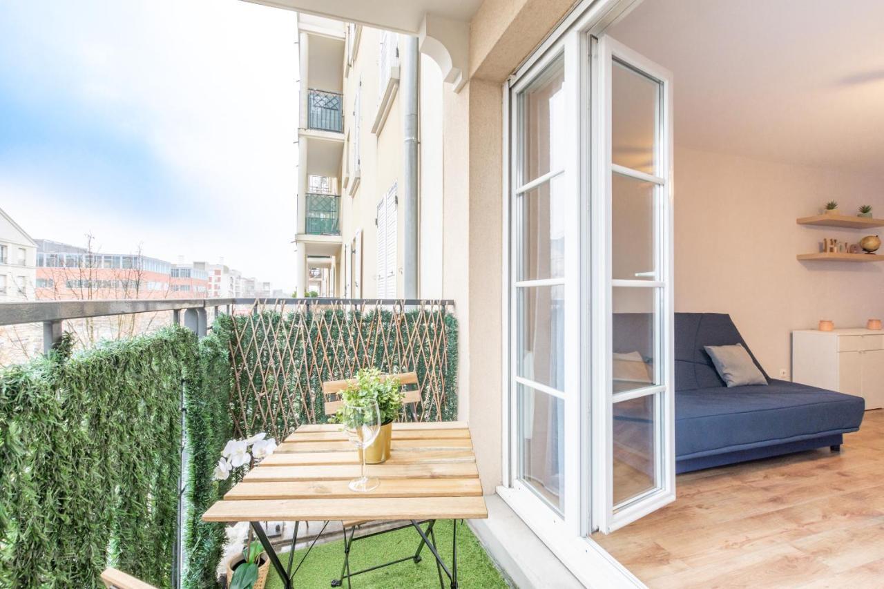 Mindset For 7 - Fairytale Factory Apartment Bussy-Saint-Georges Luaran gambar
